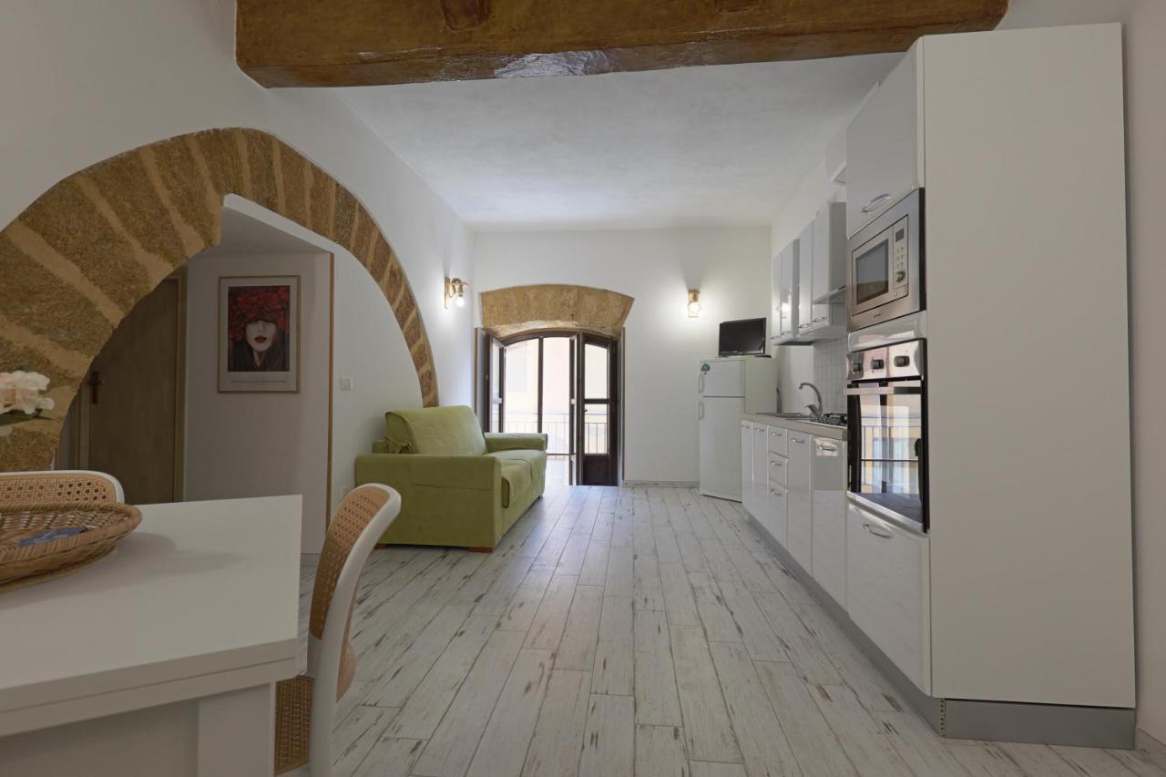 La Sedia Rossa Historical Centre Apartment Agrigento Bagian luar foto